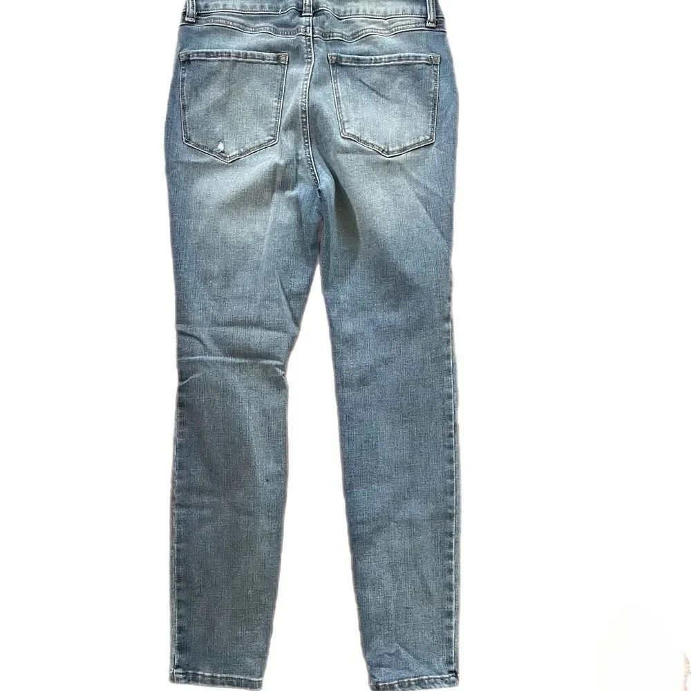 5/$50 Rewash Brand Medium wash Skinny distressed jeans, size 9, or 29